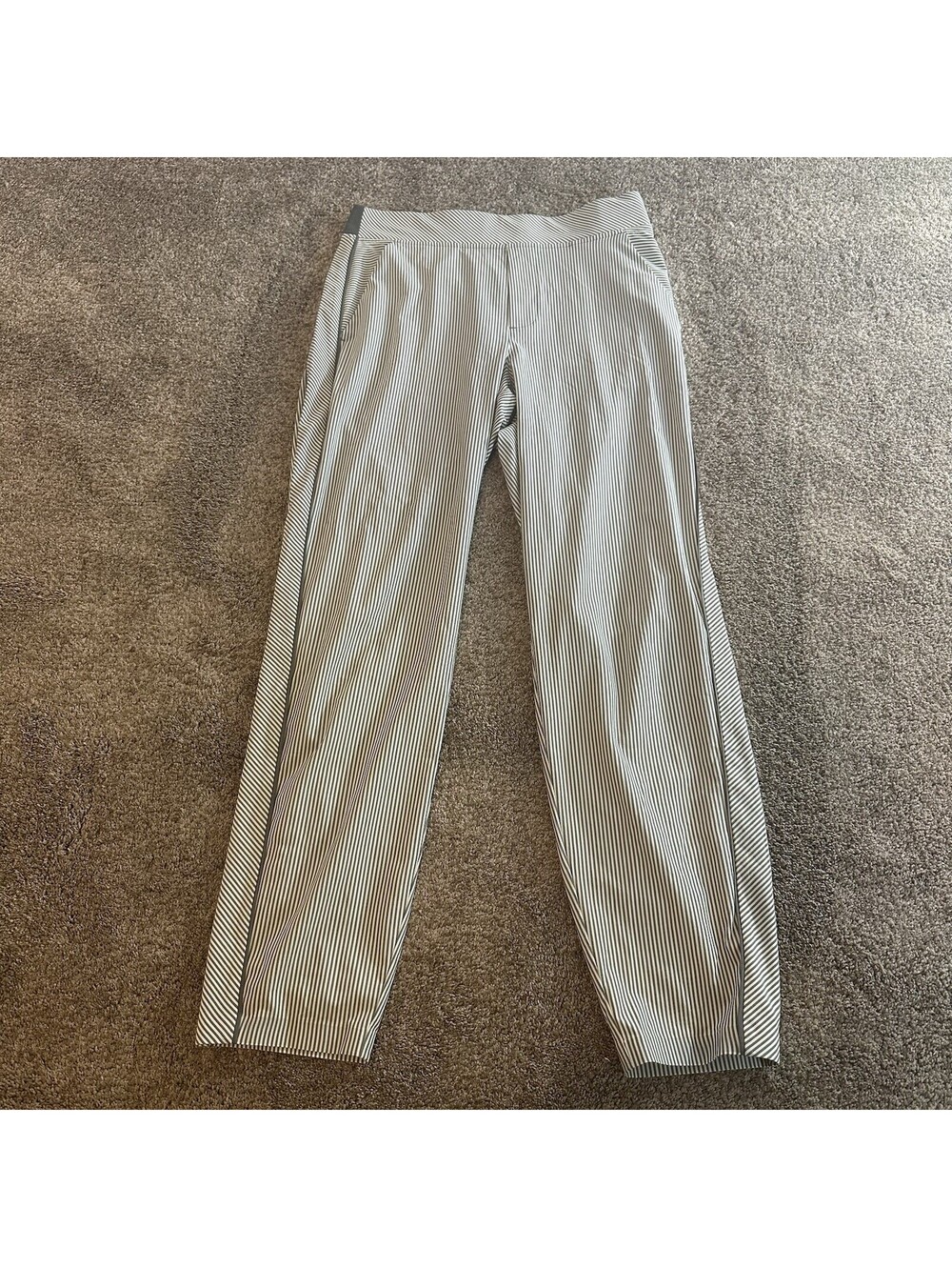 Athleta Athleta Brooklyn Mid Rise Ankle Pant Striped Size 6 Athleisure Travel